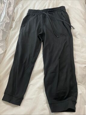 Lululemon Black Drawstring Joggers size 6
